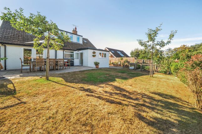 9, Castle Close, Halstead photo 3