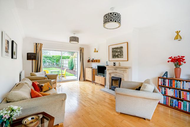 17, Oaklands, Cirencester photo 4