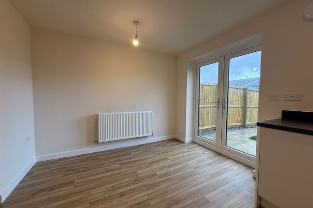 33, Lords Avenue, Hull photo 4