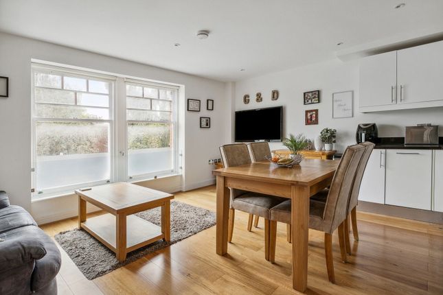 Thumbnail Flat to rent in Beaconsfield Road, London