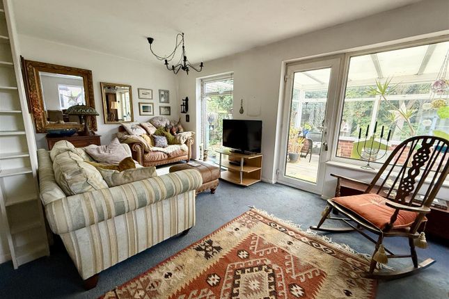 15, Woodstock Way, Great Yarmouth photo 2
