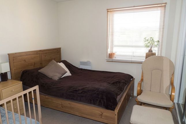 Flat 12, Cricket Court, London photo 4