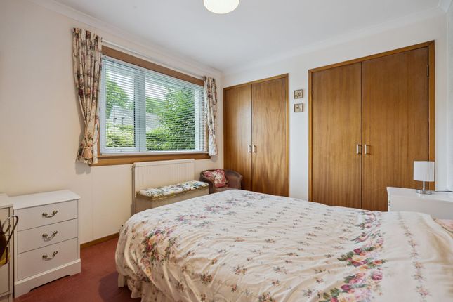 32 Livingstone Avenue, Callander photo 4