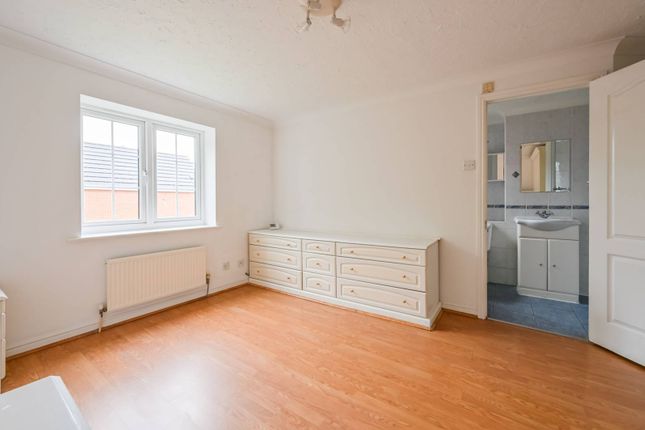 Thumbnail Property to rent in Trader Road, Beckton, London