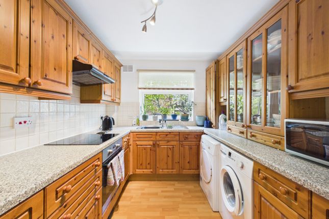 Westminster Court, Beckenham photo 3