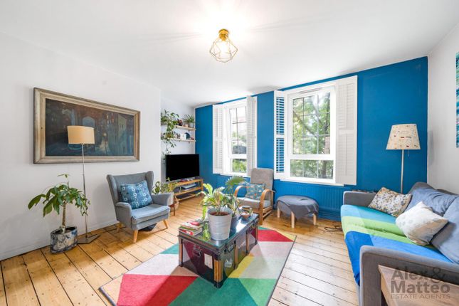 Thumbnail Flat for sale in Swan Road, Rotherhithe