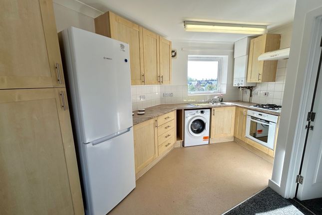 35, Milton Keynes photo 2