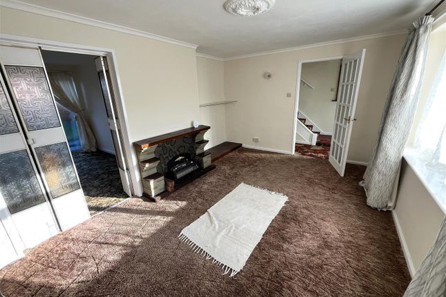 9, Knights Way, Newent photo 3