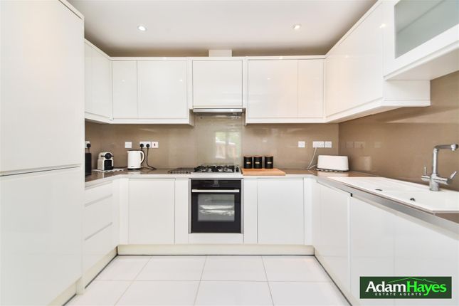 20 Grove Road, London photo 3