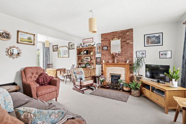1 Foxtail Close, Stratford-upon-Avon photo 4