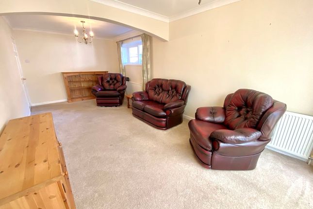 30, Southmead Road, Fareham photo 4