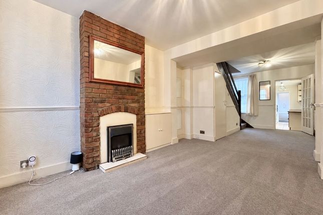 9, Milton Road, Luton photo 2