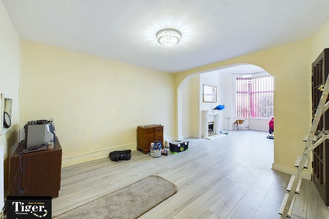32, High Street, Blackpool photo 3