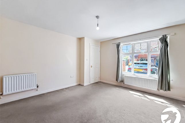 264, Greenhaven Drive, London photo 2