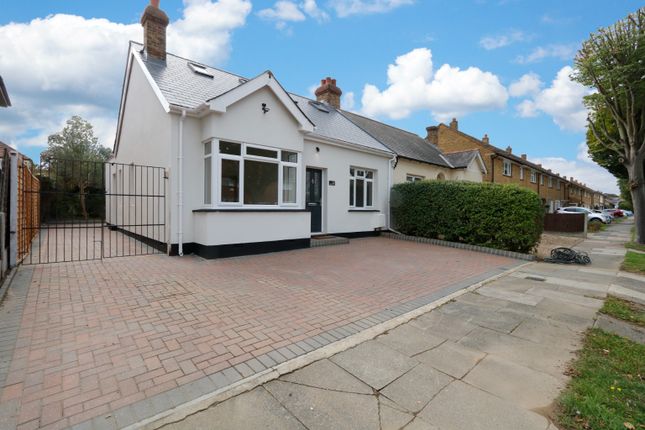 Thumbnail Semi-detached house to rent in Flemming Crescent, Leigh-On-Sea