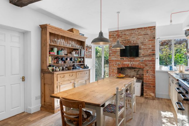3-bed house on 2 Holttums Yard, Cambridge, £425,000