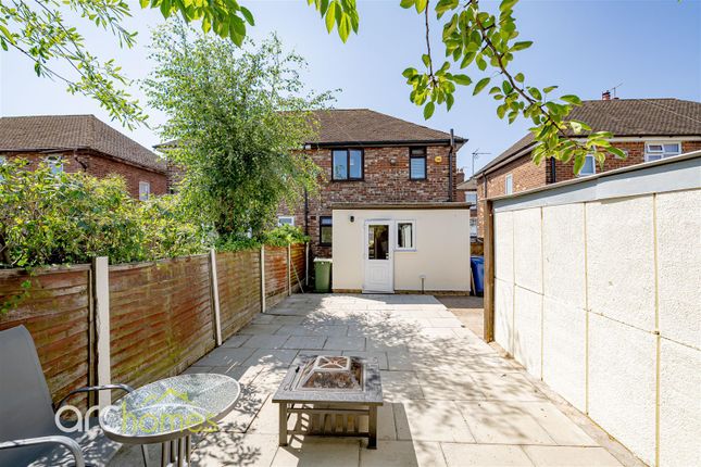 5, Oak Avenue, Wigan photo 4