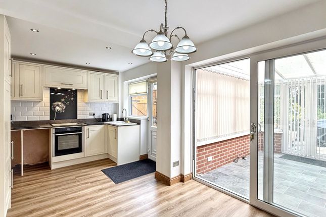 8 Dunbar Road, Coalville photo 3