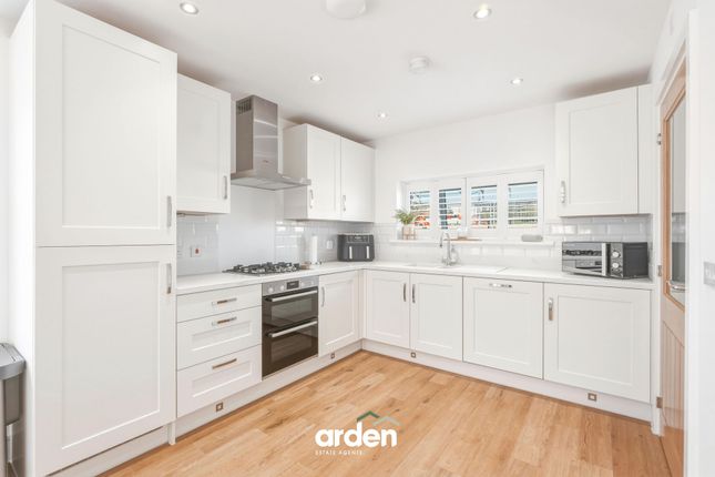 12 Callow Rise, Birmingham photo 4