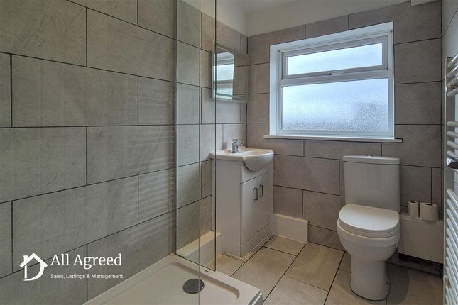 Flat 2 13A, Market Place, Heanor photo 3