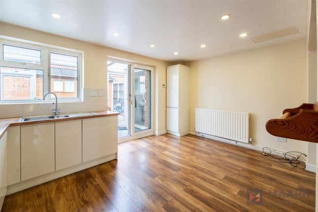 15, Hunter Road, Leicester photo 3