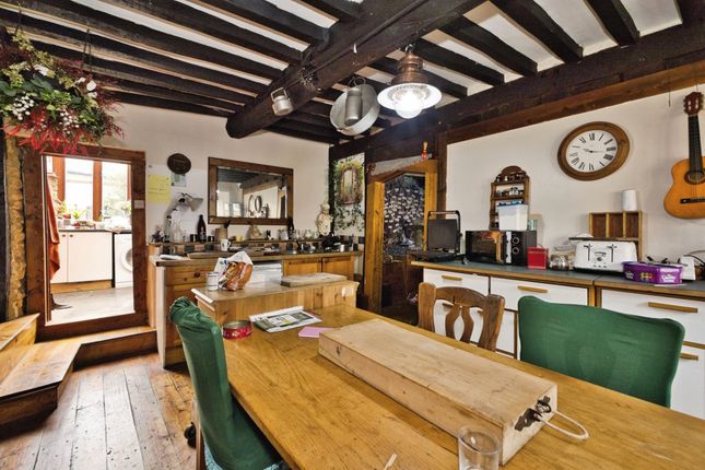 Bramble Cottage, North Street, Crewkerne photo 4