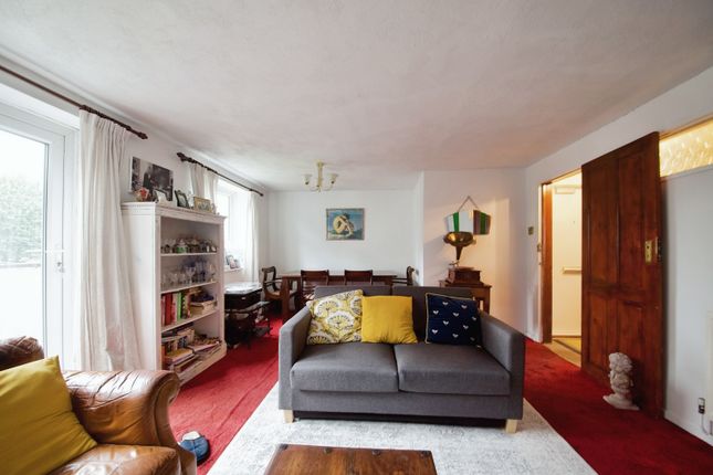 Flat for sale in Moree Way, London