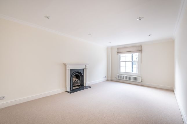 2A, Warwick Place North, London photo 4