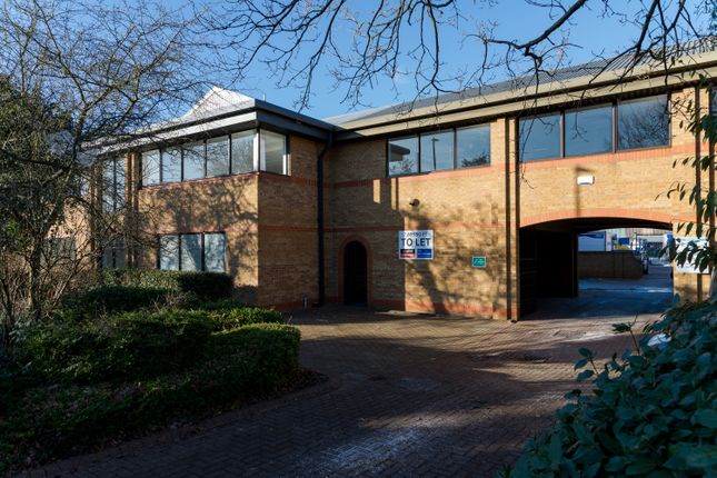 Industrial to let in Unit 3, A1(M)Business Centre, Dixons Hill Road, Welham Green