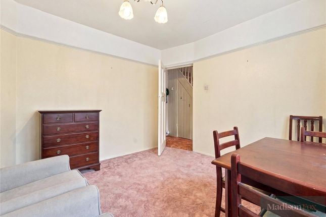 70, High Beech Road, Essex photo 4