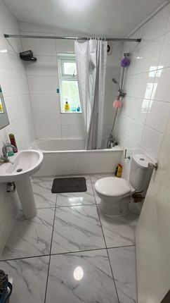 Hazel Grove, Hatfield photo 4