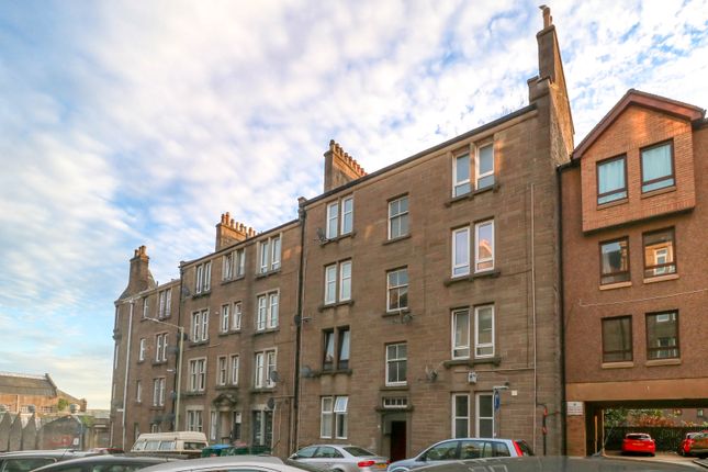 Thumbnail Flat for sale in Cunningham Street, Dundee