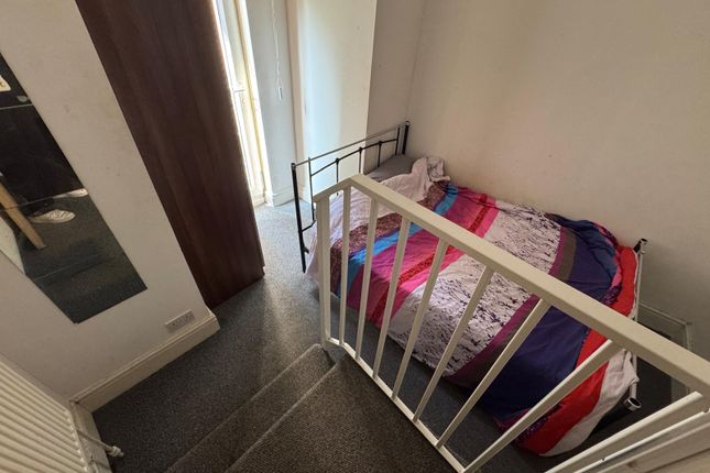 2, Wolseley Place, Manchester photo 5