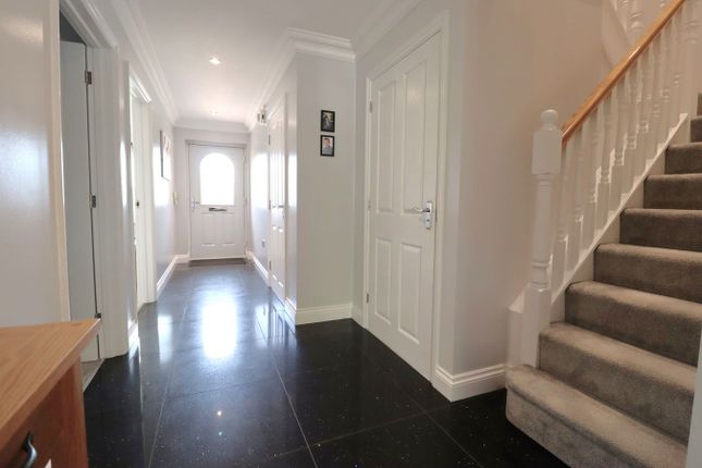 215a, Hockley Road, Rayleigh photo 4