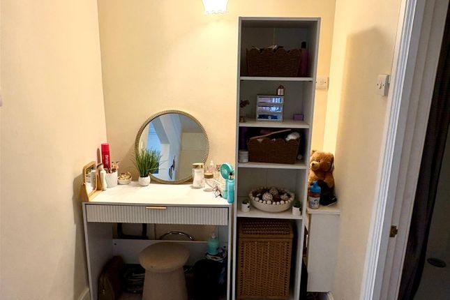 Flat 1, 10, Selborne Road, Littlehampton photo 3