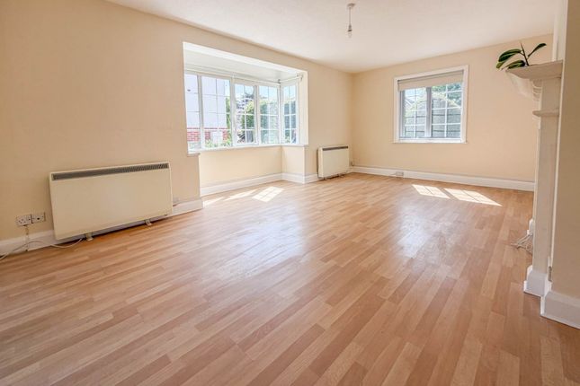Flat 2, Cremers Drift, Sheringham photo 3
