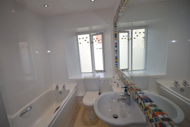 Waters Close, The Shore, Edinburgh, EH6 6RB, Edinburgh photo 4