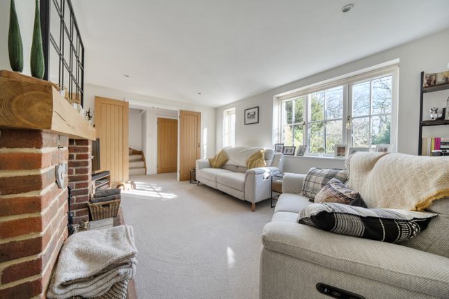 Dove Cottage, Knapp Lane, Romsey photo 4