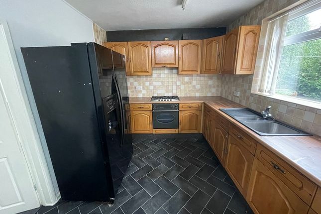 End terrace house to rent in Horninglow Road, Sheffield