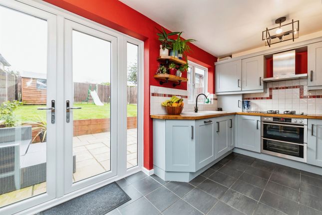 Semi-detached house for sale in Ashbourne Close, Letchworth Garden City