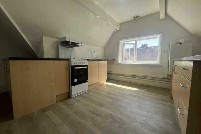 30, Birmingham photo 4