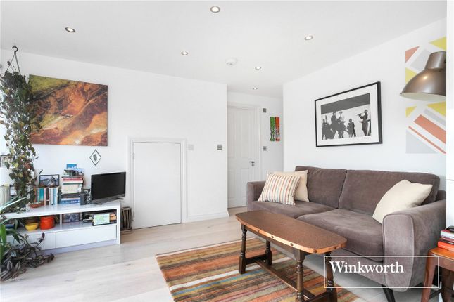 Flat for sale in Holders Hill Road, Mill Hill East, London
