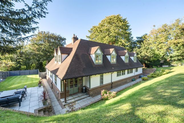 Orchard Cottage, Hazel Way, Chipstead photo 4