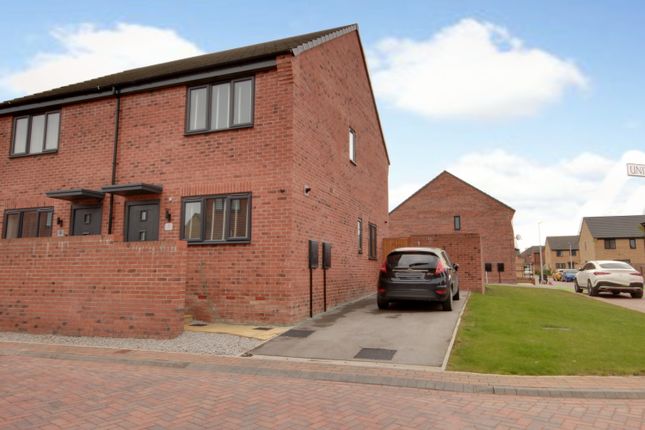 Thumbnail Semi-detached house for sale in 6 Unity Road, Kingswood, Hull