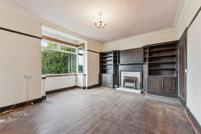 12 North Campbell Avenue, Glasgow photo 3