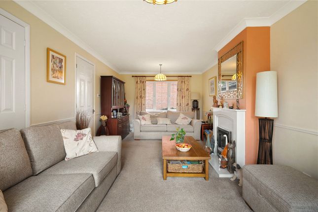 3, Harebell Close, Colchester photo 3