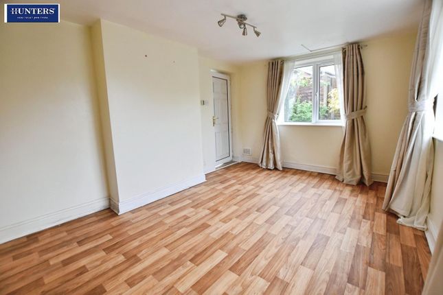 53, Moorwell Road, Scunthorpe photo 2