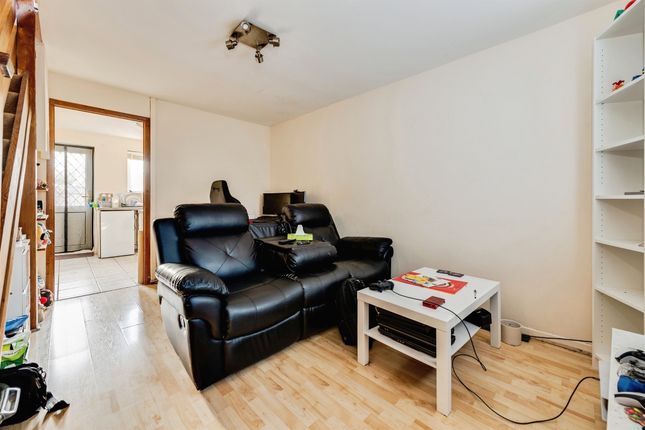 4, Watercrook Mews, Swindon photo 4