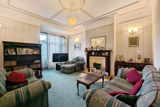 5, Fenham Hall Drive, Newcastle Upon Tyne photo 4