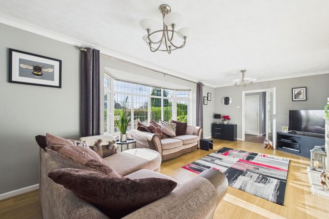 90, Hayling Rise, Worthing photo 3